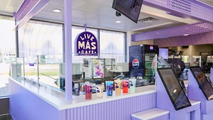 Taco Bell Brings LIVE MAS CAFE Experience to Mission Viejo with Grand Opening Celebration